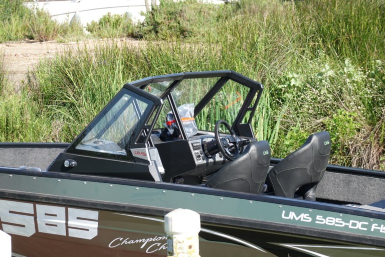 Bassboat Profishing PF585