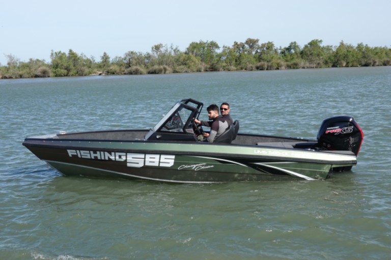 Bassboat Profishing PF585