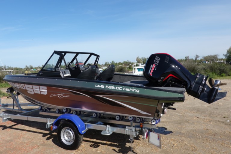 Bassboat Profishing PF585