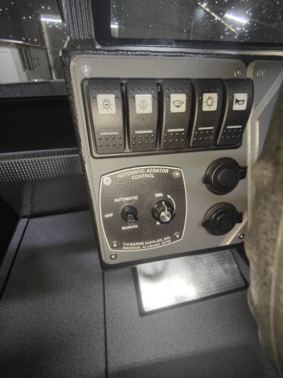 Bassboat Profishing PF585
