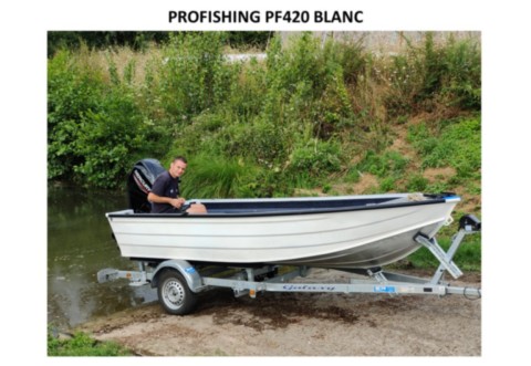 Bateau Profishing PF420 blanc